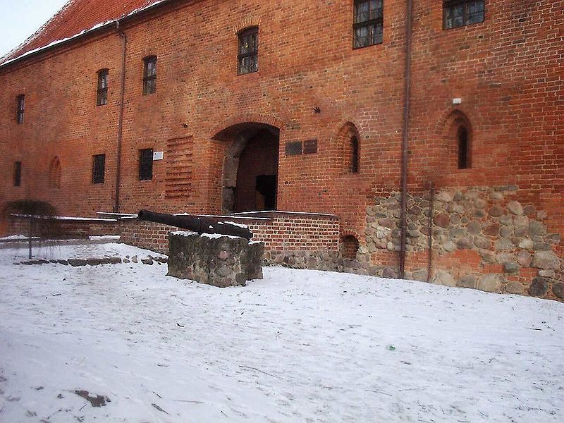 Plik:Zamek w ostrodzie2.jpg