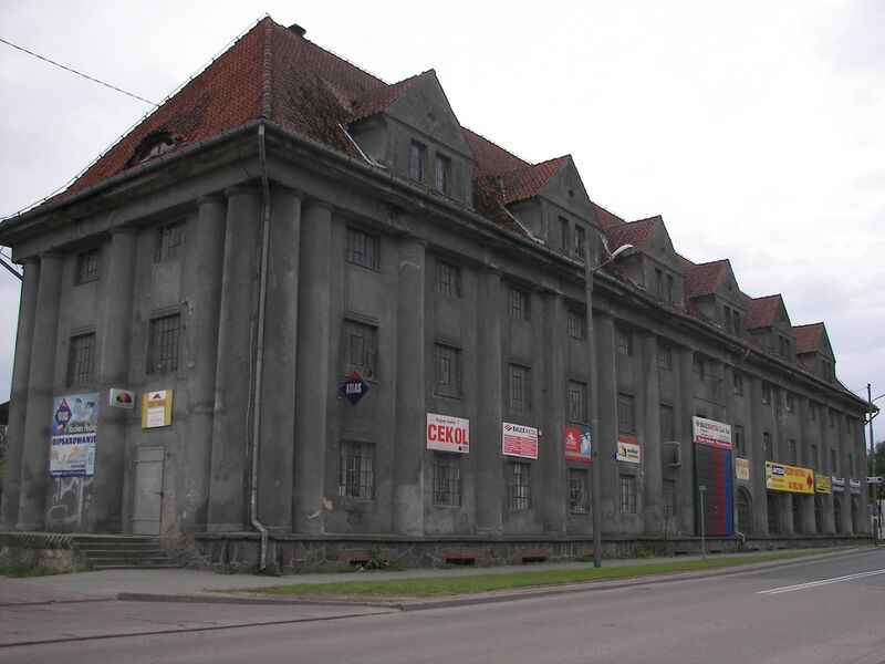 Plik:Kerzyn spichlerz 2.jpg