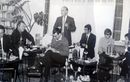 Andrzej Cieślak (pierwszy z prawej) podczas konferencji prasowej w KM PZPR o przygotowaniach do VII Bałtyckiego Wyścigu Przyjaźni, Augustów, maj 1971 r.