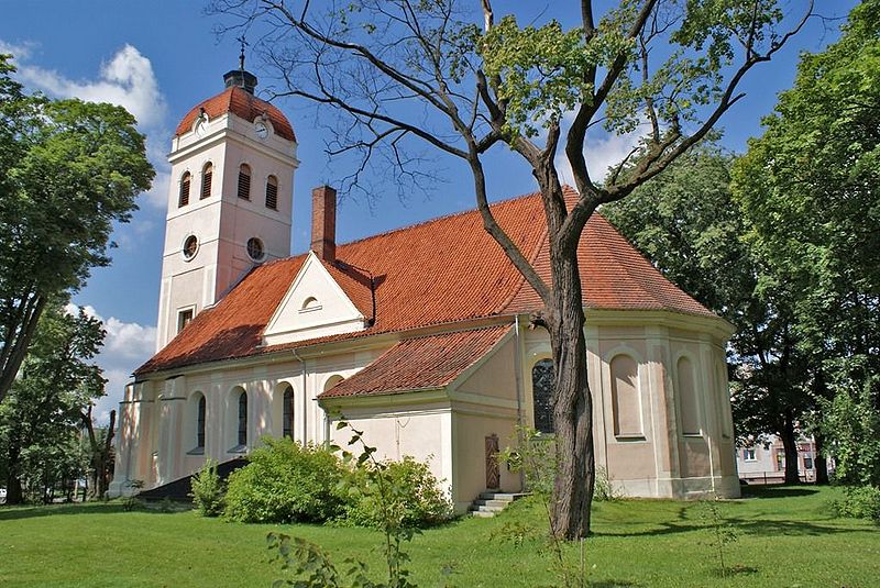 Plik:Kosciol ewangelicki szczytno 2.jpg