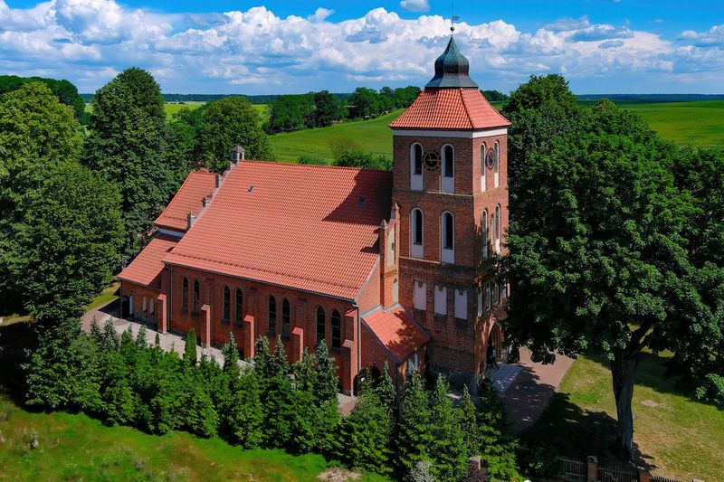 Plik:BartagKosciolJanaEwangelisty.jpg