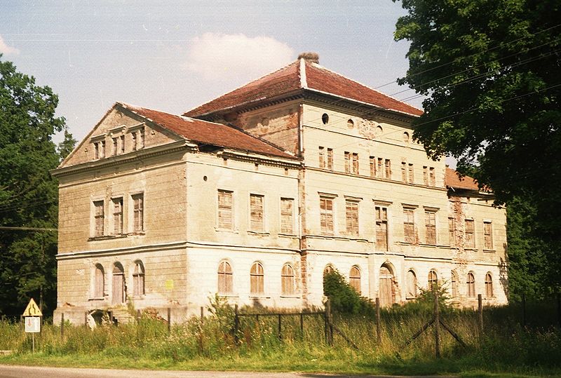 Plik:Palac sigliny 1.jpg