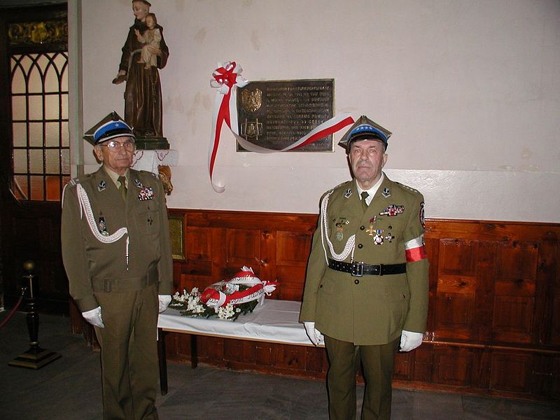 Plik:TablicaLupaszko4.jpg